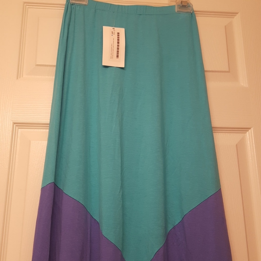 Long maxi skirt